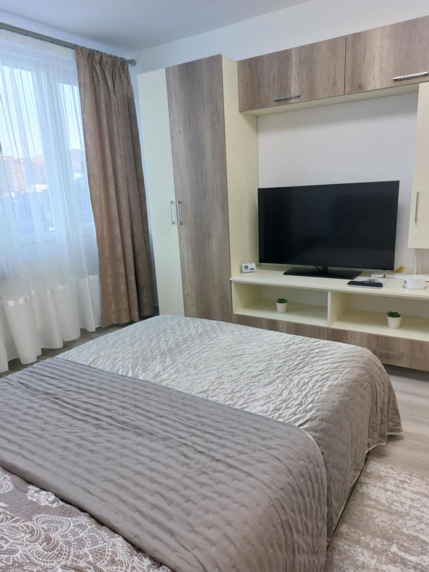 Rg Garsoniera Central Пьятра-Нямц Экстерьер фото